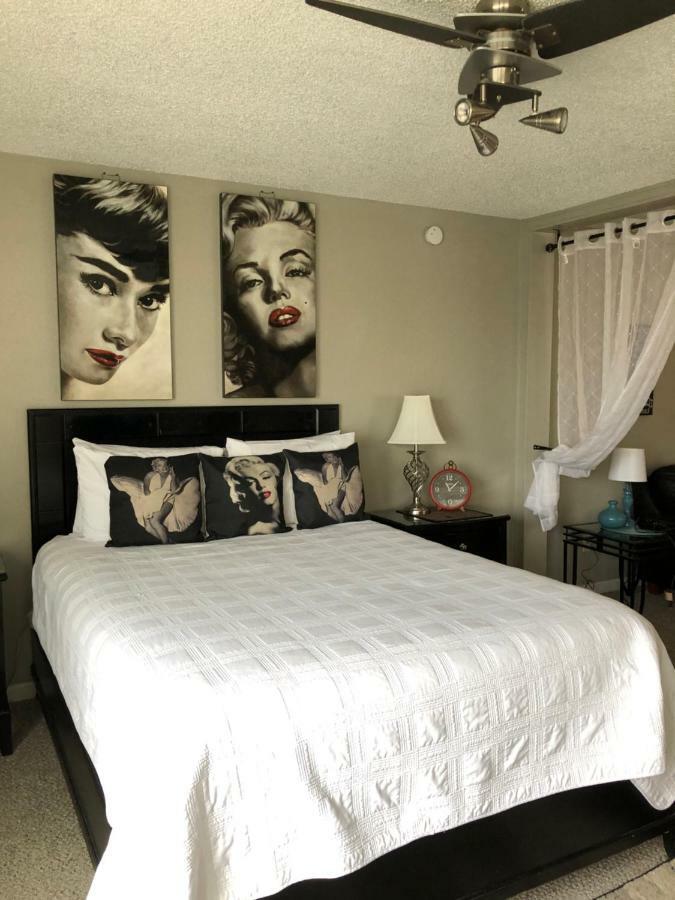 Anchorage Uptown Suites ภายนอก รูปภาพ